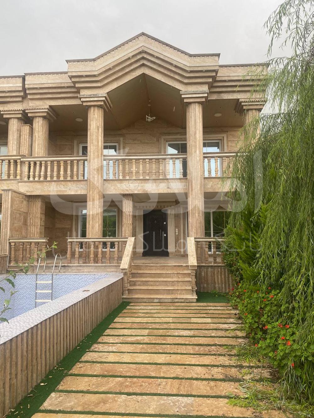 دوبلکس استخر دار نما رومی